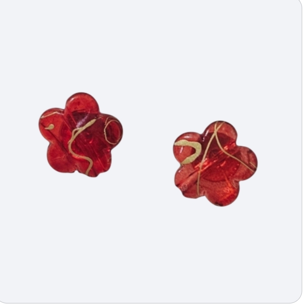 Red Acrylic Flower Stud Earrings Gold Swirl Floral Petite Boutique - Picture 4 of 6